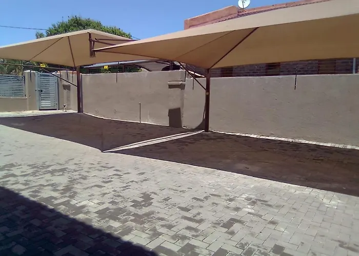Tshamani Self Catering